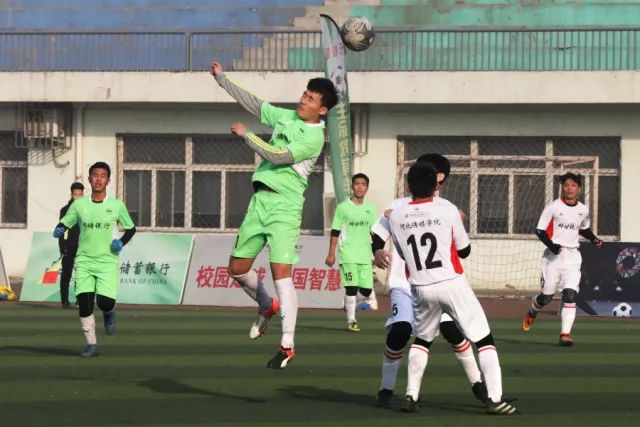 女篮热身赛引发群殴事件，国手受伤住院，教练参与冲突